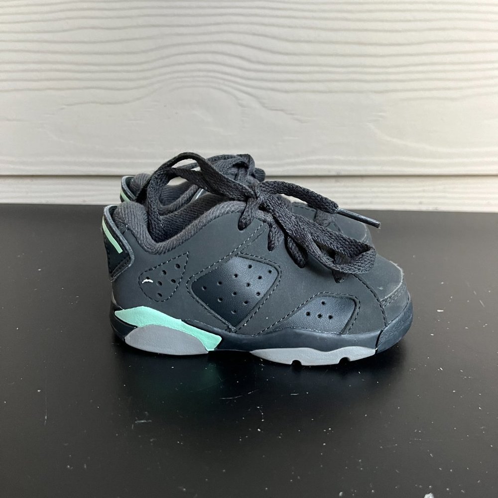 Jordan Nike Toddler Retro 6 Low Mint Foam Shoes Sneakers Sz 5C Style 768885-015 - Picture 2 of 11